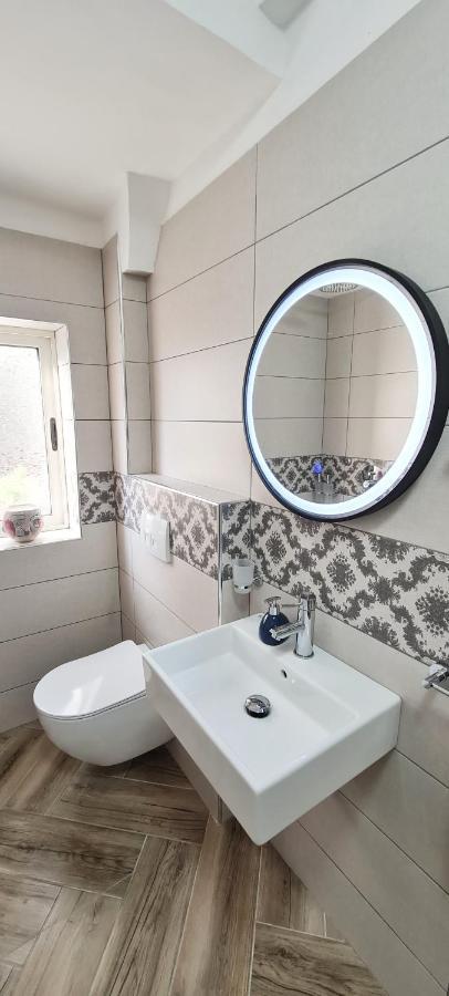 Apartament 2V1 - Blloku Zy Tirana Zewnętrze zdjęcie